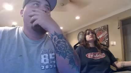 youraveragemomanddad cam clip (32 min) · Couple