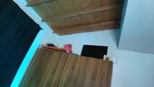 yungelitamor_ Female live recording · 6 min