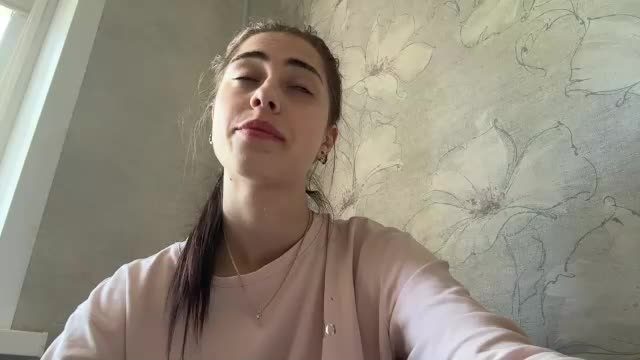 yvonnepfluger — livestream recording from Chaturbate 2026-06-20 04:37