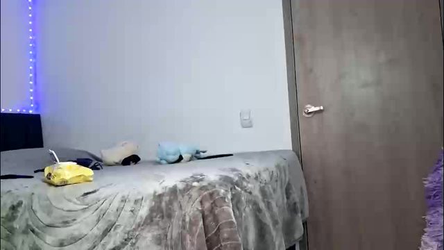 zhara_and_logan: webcam broadcast — Chaturbate