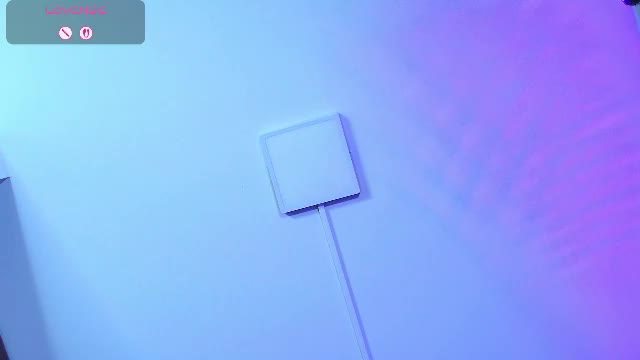 webcam broadcast 2026-08-28 08:30 — zoee_8 Chaturbate